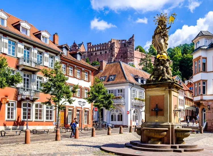 Beispielhotel – Außenansicht